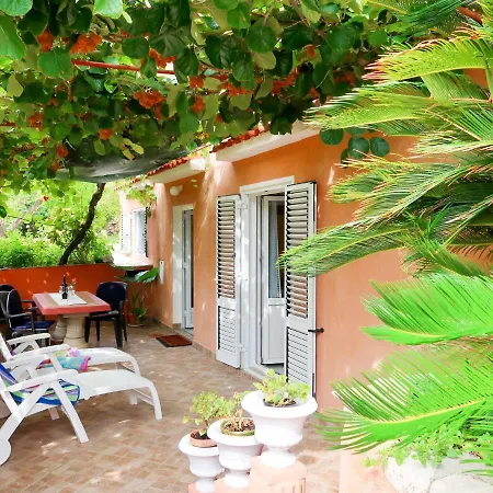 Apartment Dorka - Rab302 By Interhome